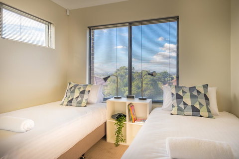 Woodlands Retreat - Redcliffe Tourism 10