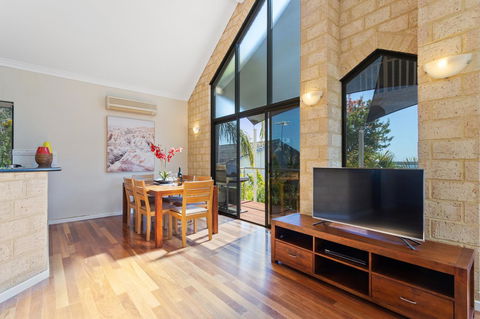 Swanview Ardross Shortstays - Redcliffe Tourism 5