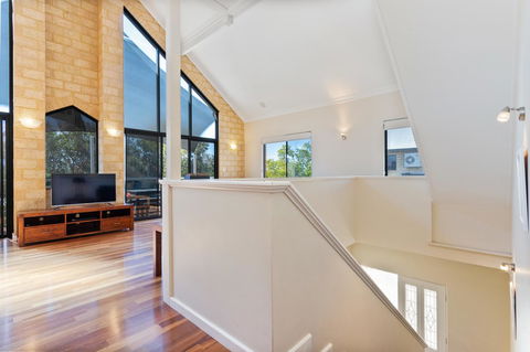 Swanview Ardross Shortstays - Redcliffe Tourism 11