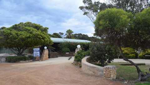 Hopetoun Motel & Chalet Village - Redcliffe Tourism 13
