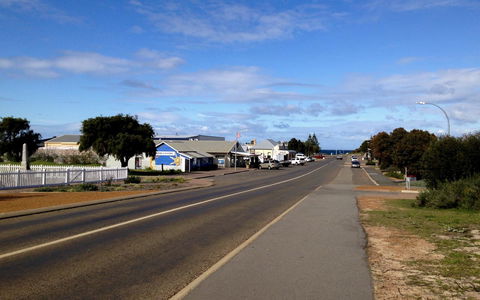 Hopetoun Motel & Chalet Village - Redcliffe Tourism 16