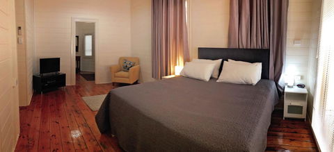 Hopetoun Motel & Chalet Village - Redcliffe Tourism 11