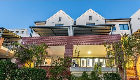 Subiaco Emporium Apartment - Redcliffe Tourism 7