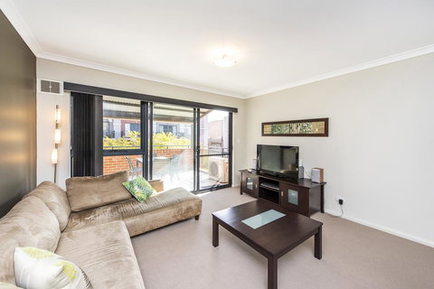 Subiaco Emporium Apartment - Redcliffe Tourism 15