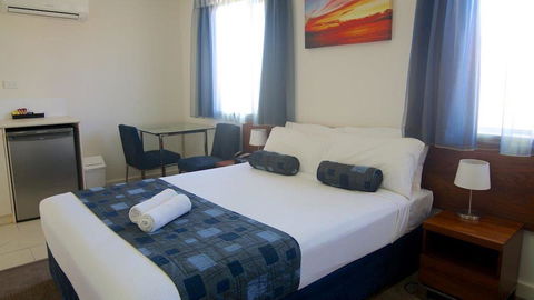 Pinnacles Edge Resort - Redcliffe Tourism 9