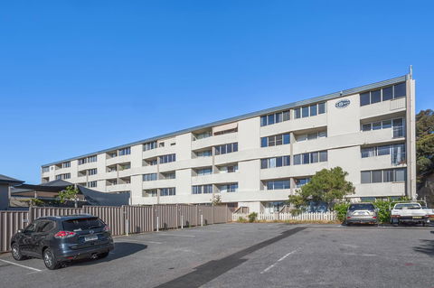 Studio 204 With Harbour, Ocean And Sunset Views From The Balcony - Redcliffe Tourism 25