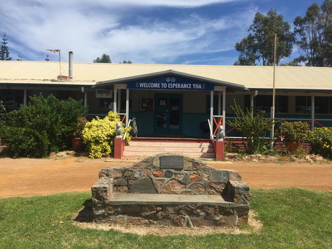 Esperance YHA - Redcliffe Tourism 6