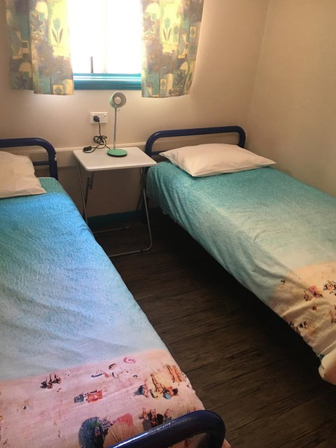 Esperance YHA - Redcliffe Tourism 8
