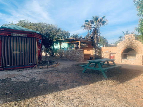Shark Bay Cottages - Redcliffe Tourism 37