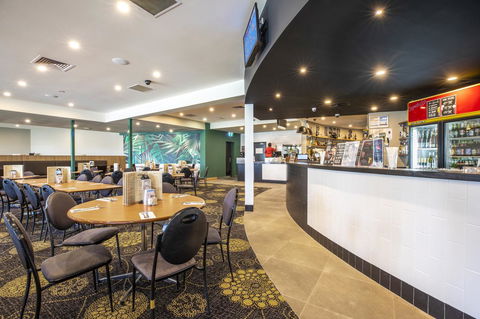 Nightcap At Carlyle Hotel - Redcliffe Tourism 30