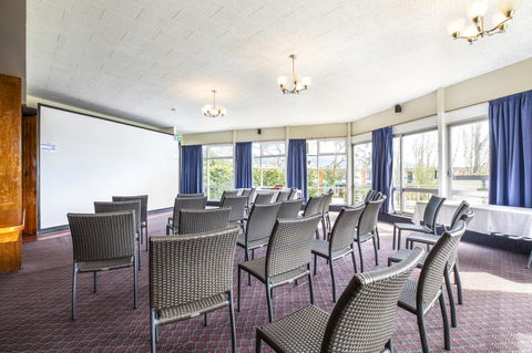 Nightcap At Carlyle Hotel - Redcliffe Tourism 25