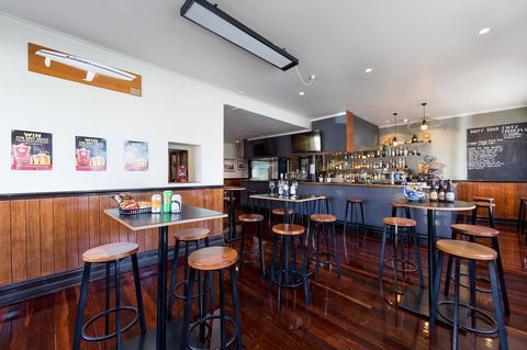 Customs House Hotel - Redcliffe Tourism 25