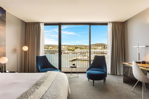 MACq 01 Hotel - Redcliffe Tourism 9