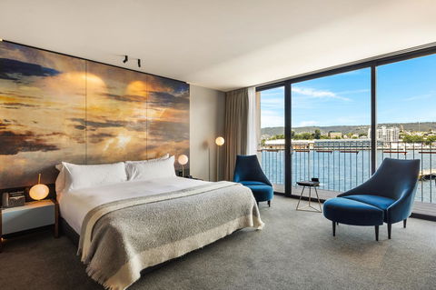 MACq 01 Hotel - Redcliffe Tourism 12