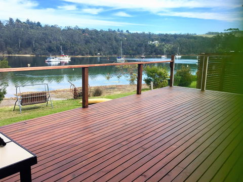 A Slice Of Paradise - Redcliffe Tourism 0