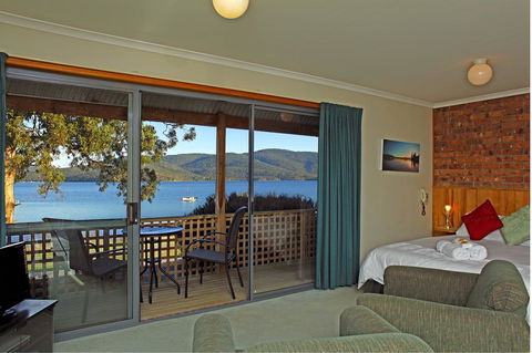 Driftwood - Redcliffe Tourism 21