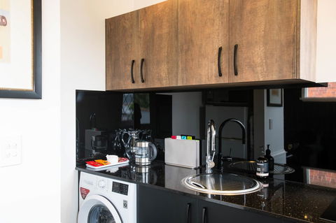 Battery Point Boutique Accommodation - Redcliffe Tourism 25