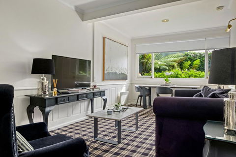 Battery Point Boutique Accommodation - Redcliffe Tourism 3