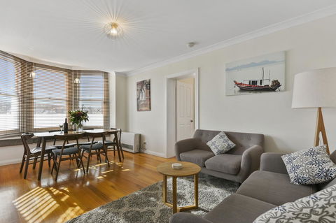 Trinity Hill Apartments - Redcliffe Tourism 10