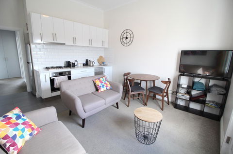 Trinity Hill Apartments - Redcliffe Tourism 15