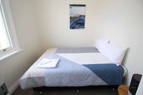 Trinity Hill Apartments - Redcliffe Tourism 16