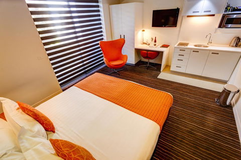 Mantra Charles Hotel - Redcliffe Tourism 40