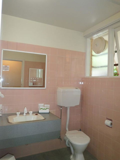 Parklane Motel - Redcliffe Tourism 41