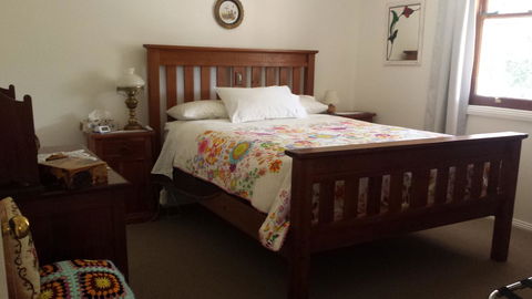 Post House Cottage - Redcliffe Tourism 5