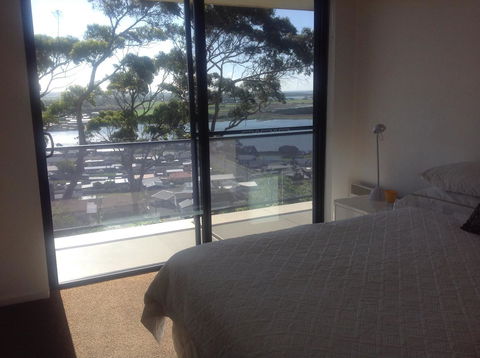 Sheer Pleasure Accommodation - Redcliffe Tourism 4