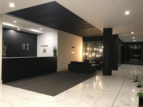New Luxurious Skyview 2Bedroom Apartment Liverpool - Redcliffe Tourism 0