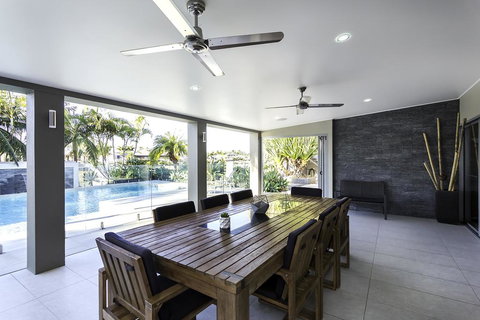 NewPort Dream Quiet Island - No Party - Redcliffe Tourism 2