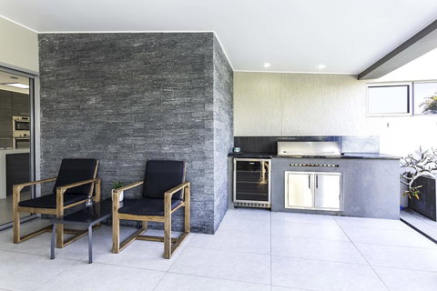 NewPort Dream Quiet Island - No Party - Redcliffe Tourism 3