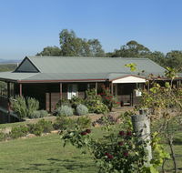 North Lodge Clan Cottage - Redcliffe Tourism