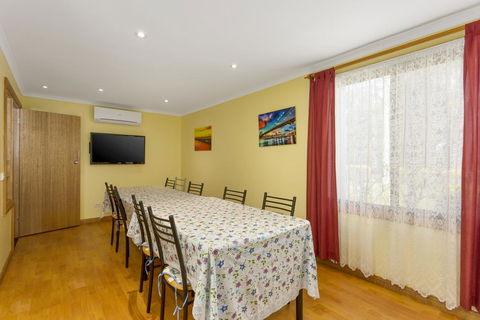 Northeast Restawhile BandB - Redcliffe Tourism 3