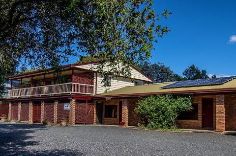 Nundle Accommodation - Redcliffe Tourism 0