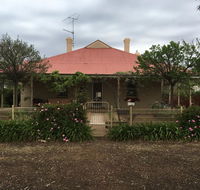 Oakwood Cottage - Redcliffe Tourism