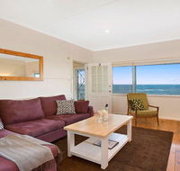 Ocean Blue Apartment Two - oceanfront apartment - Redcliffe Tourism