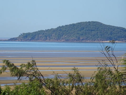 Ocean International Hotel - Redcliffe Tourism 2