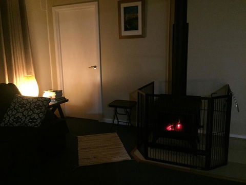 Ocean Song Cottage - Redcliffe Tourism 1