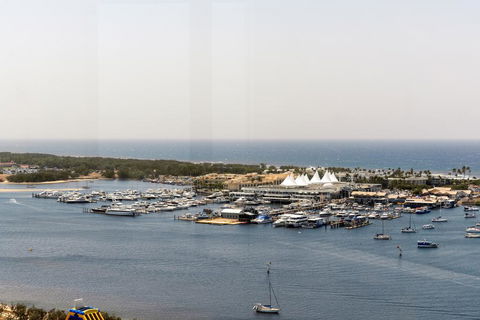 Ocean View Apartment Southport - Redcliffe Tourism 1