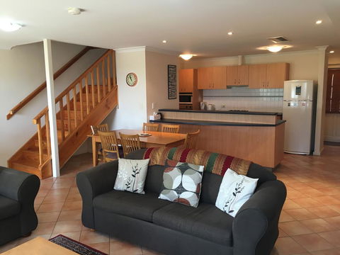 Ocean View Port Geographe - Redcliffe Tourism 1