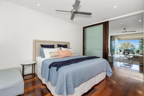 OCEAN VIEWS @ NOR NOR EAST 201 - Redcliffe Tourism 1