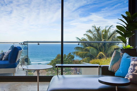 Ocean Vista Luxury Home At Curl Curl - Redcliffe Tourism 0