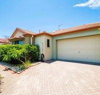 Oceania 11 - Redcliffe Tourism