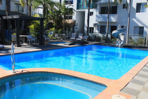 Oceanside Hawks Nest - Redcliffe Tourism 0