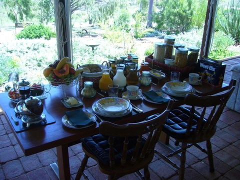Old Miners' Cottages Bed And Breakfast - Redcliffe Tourism 3