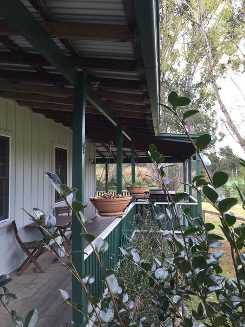 Old Schoolmaster's Cottage On The Barrington River - Redcliffe Tourism 3