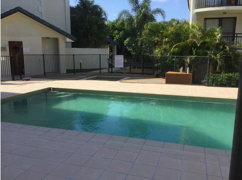 One Bedroom Apartment With Free Wifi - Redcliffe Tourism 3