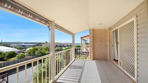 Orient Lane On Kingscliff Hill - Redcliffe Tourism 0