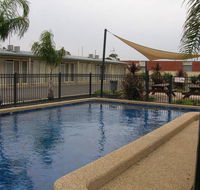 Overlander Hotel Motel - Redcliffe Tourism